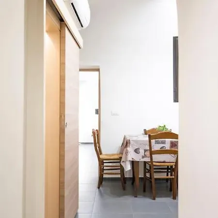 Montebello House * Trani